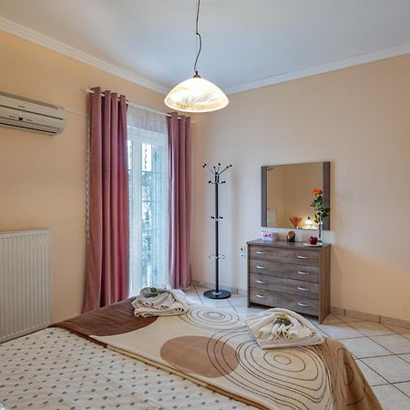 House Of Velenia - 2 Bedroom Apartment Near Old Town, Airport And Bus Station Corfu  Εξωτερικό φωτογραφία