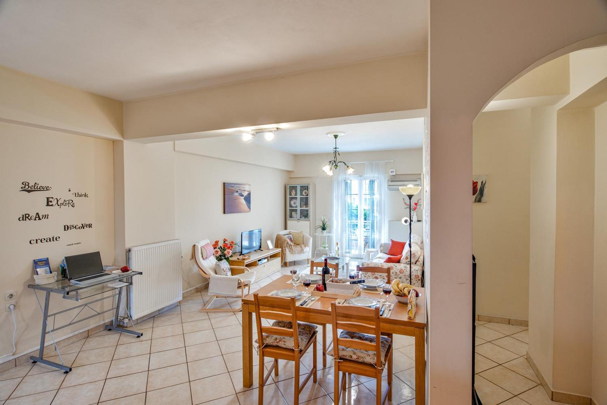 House Of Velenia - 2 Bedroom Apartment Near Old Town, Airport And Bus Station Corfu  Εξωτερικό φωτογραφία