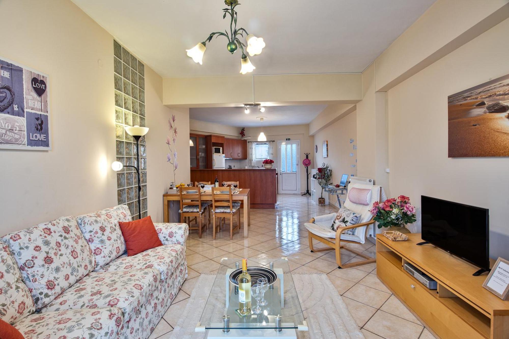 House Of Velenia - 2 Bedroom Apartment Near Old Town, Airport And Bus Station Corfu  Εξωτερικό φωτογραφία