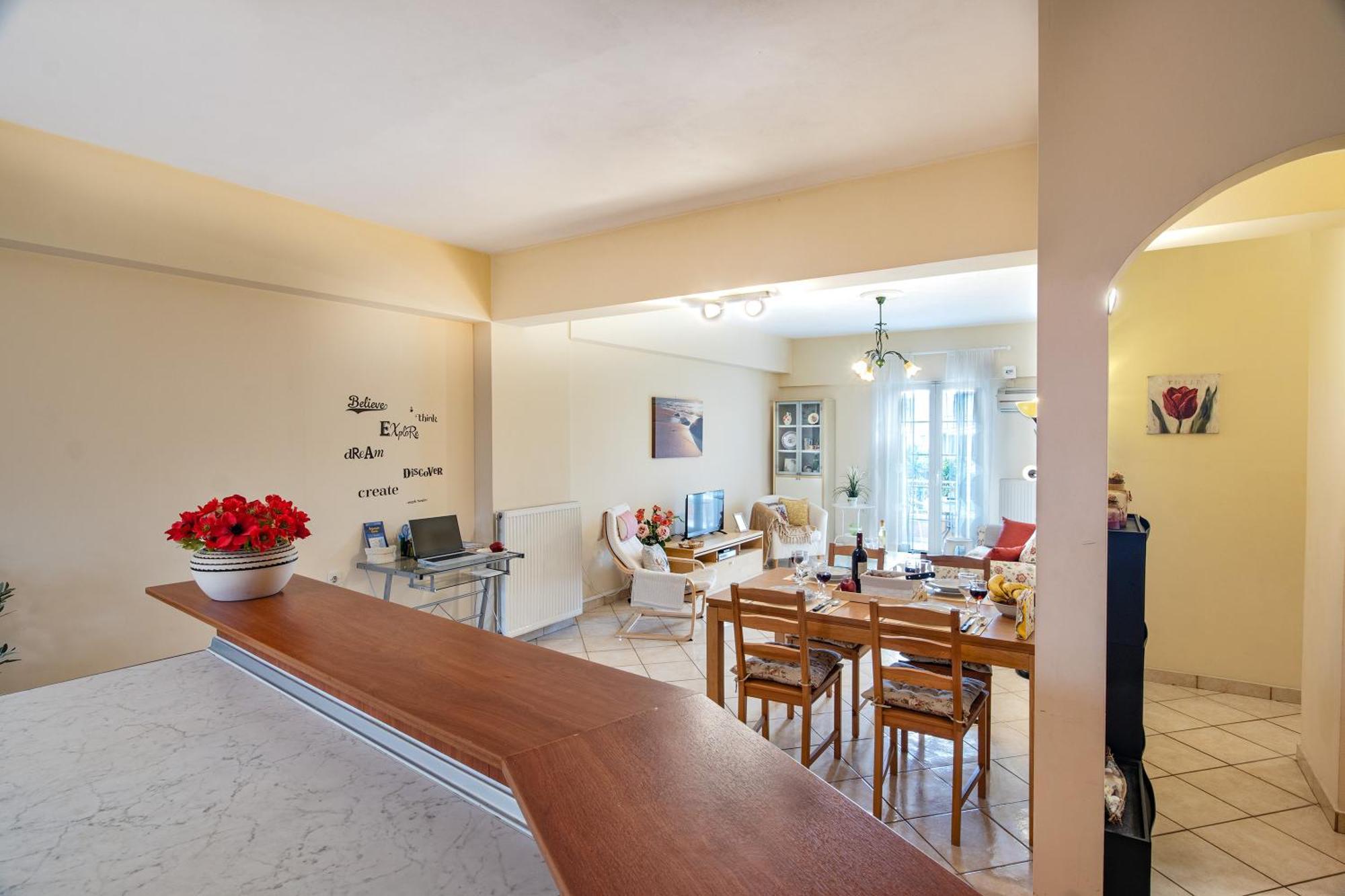 House Of Velenia - 2 Bedroom Apartment Near Old Town, Airport And Bus Station Corfu  Εξωτερικό φωτογραφία
