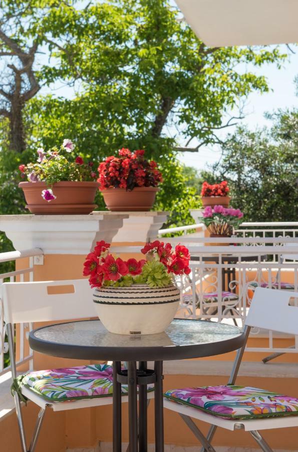 House Of Velenia - 2 Bedroom Apartment Near Old Town, Airport And Bus Station Corfu  Εξωτερικό φωτογραφία