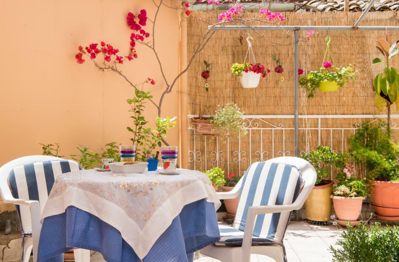 House Of Velenia - 2 Bedroom Apartment Near Old Town, Airport And Bus Station Corfu  Εξωτερικό φωτογραφία